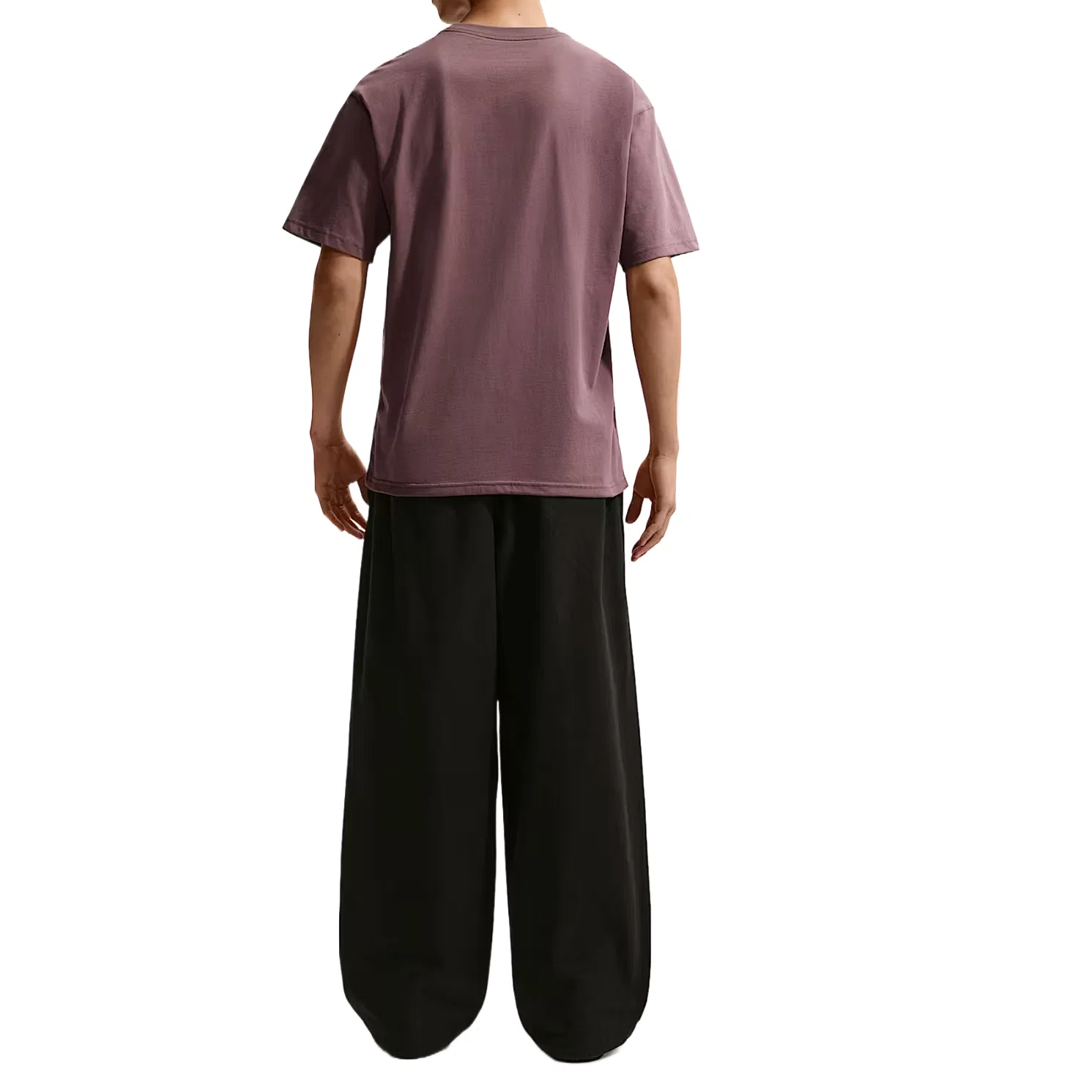 Футболка Sportswear Club мужская Nike, Totem Black Purple — фото 3