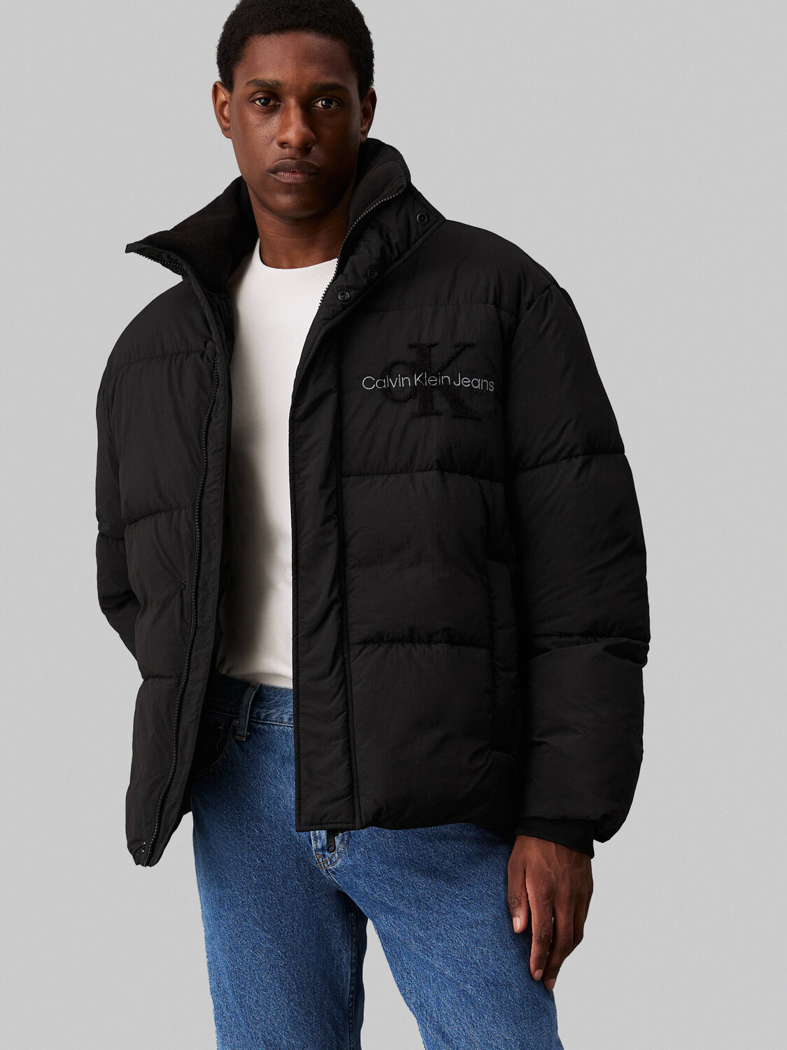 

Куртка CALVIN KLEIN JEANS Regular Fit, черный