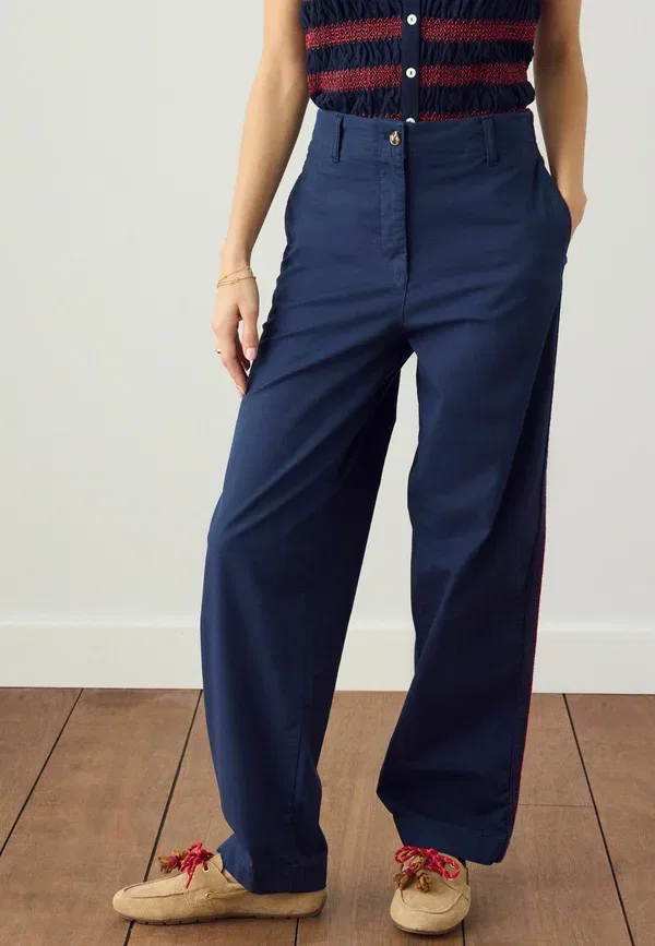 Брюки Next, Tall fit straight leg chinos with side stripes, темно-синий — фото 3