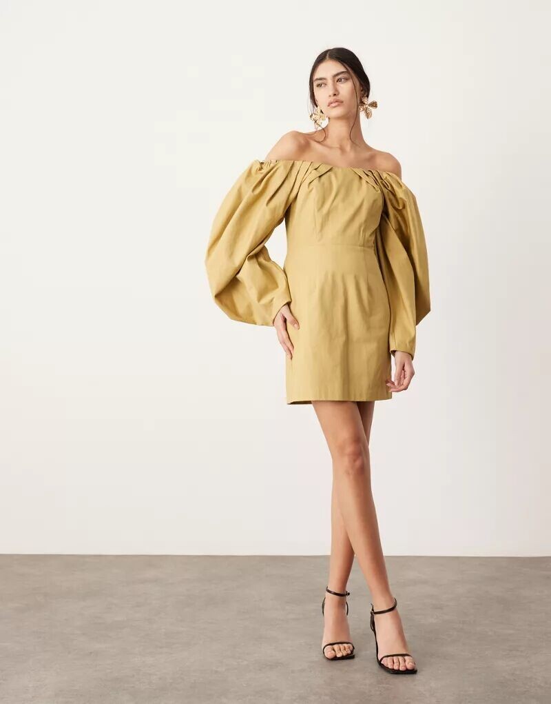 

Структурированное платье мини с открытыми плечами ASOS медового цвета
