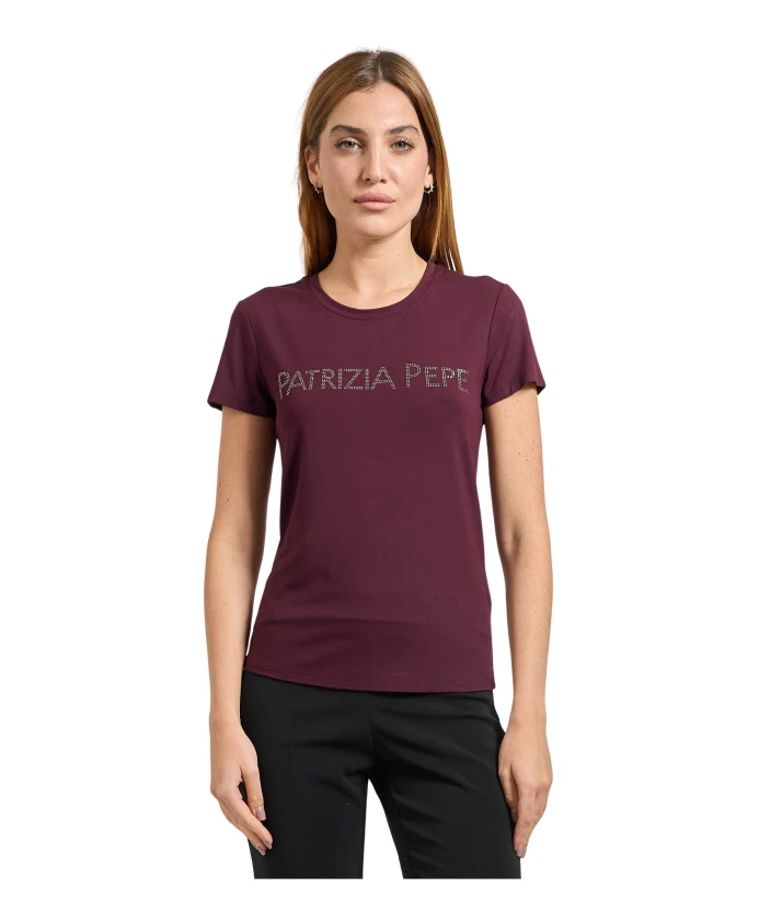 

Фиолетовая футболка с логотипом, украшенным стразами. Patrizia Pepe, фиолетовый