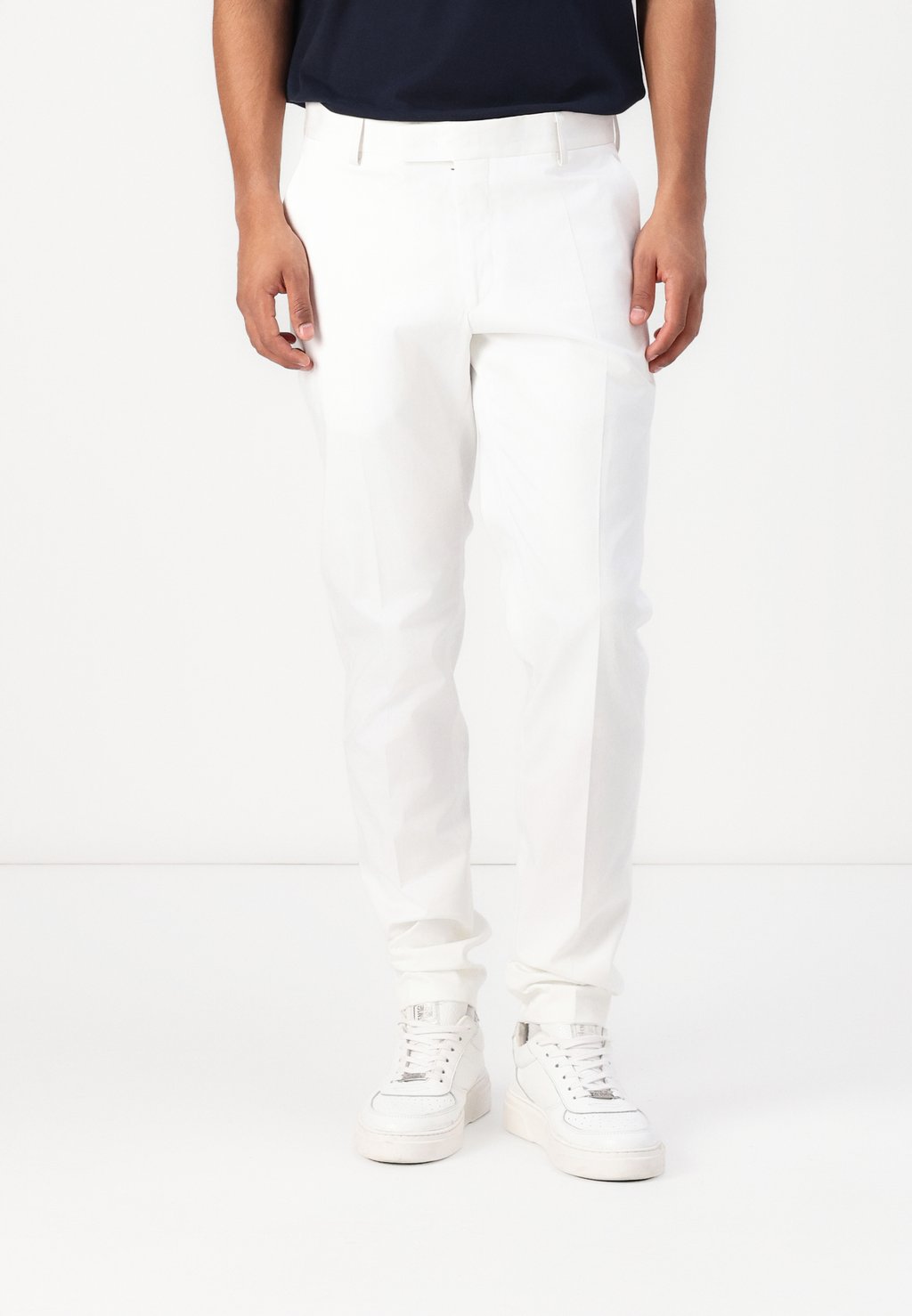 

Брюки TROUSERS ROAD KARL LAGERFELD, белый