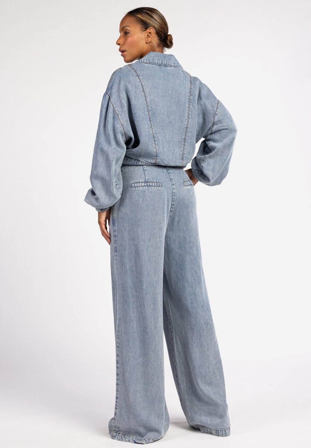 

Расклешенные джинсы ROCIA TEN Aaiko, синий