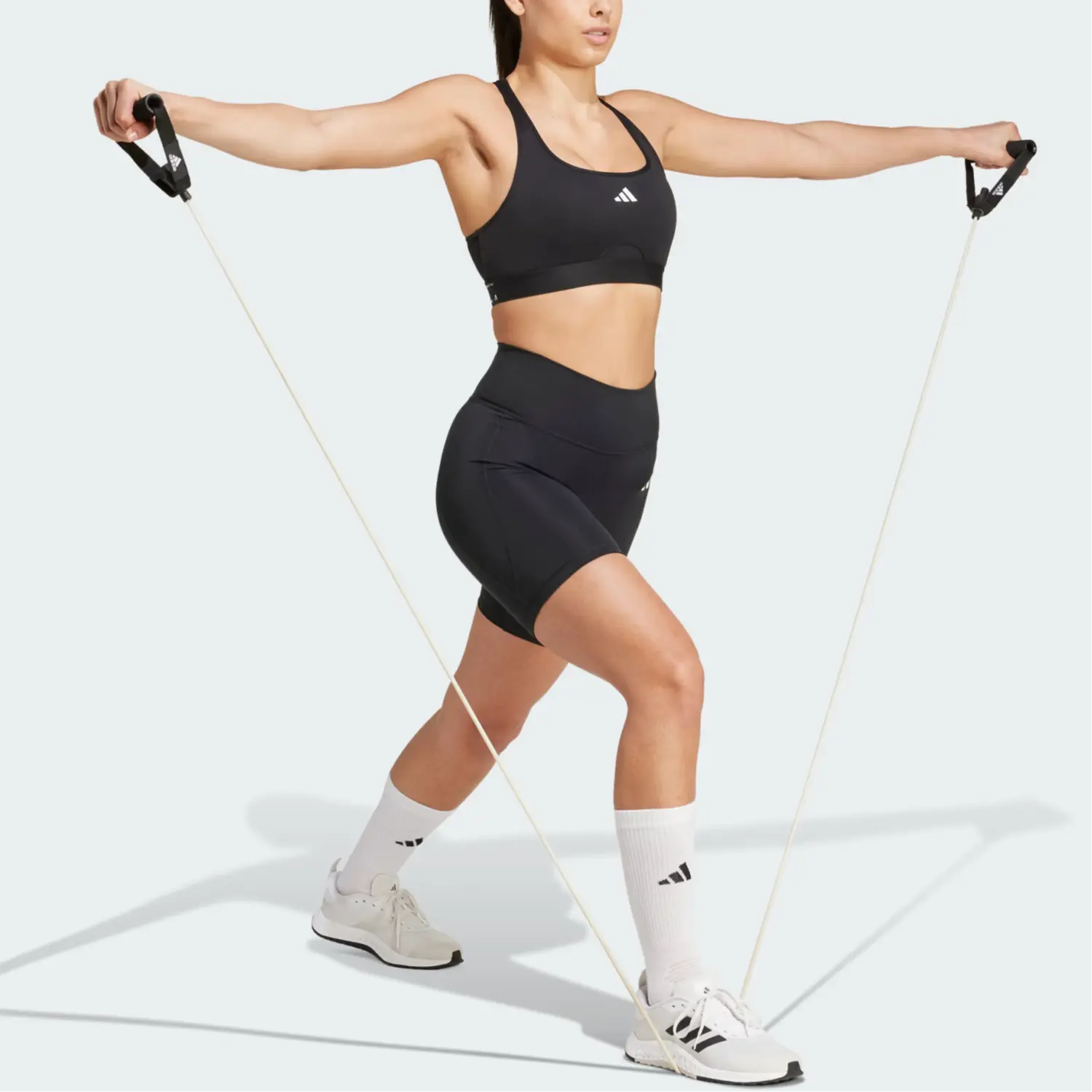 С AdiClub Optimé Essentials Stash Pocket 7-дюймовые шорты-леггинсы Adidas, черный — фото 4