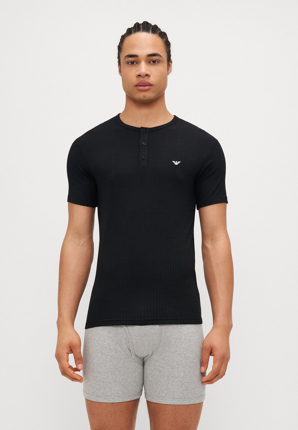 

Майка HENLEY Emporio Armani, черный