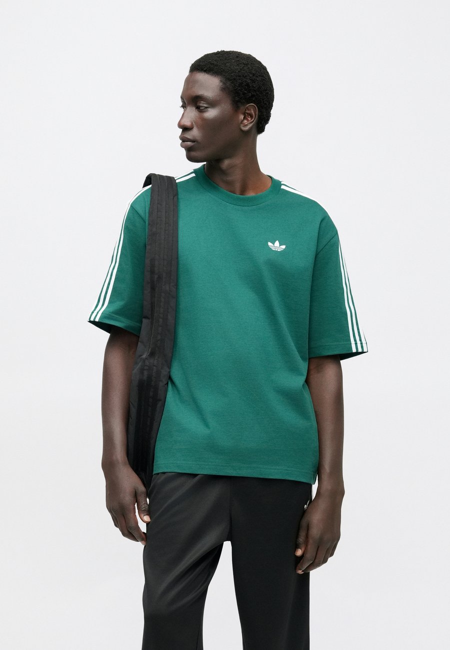 Футболка Adidas Originals Print T-shirt, Collegiate Green/Green — фото 4