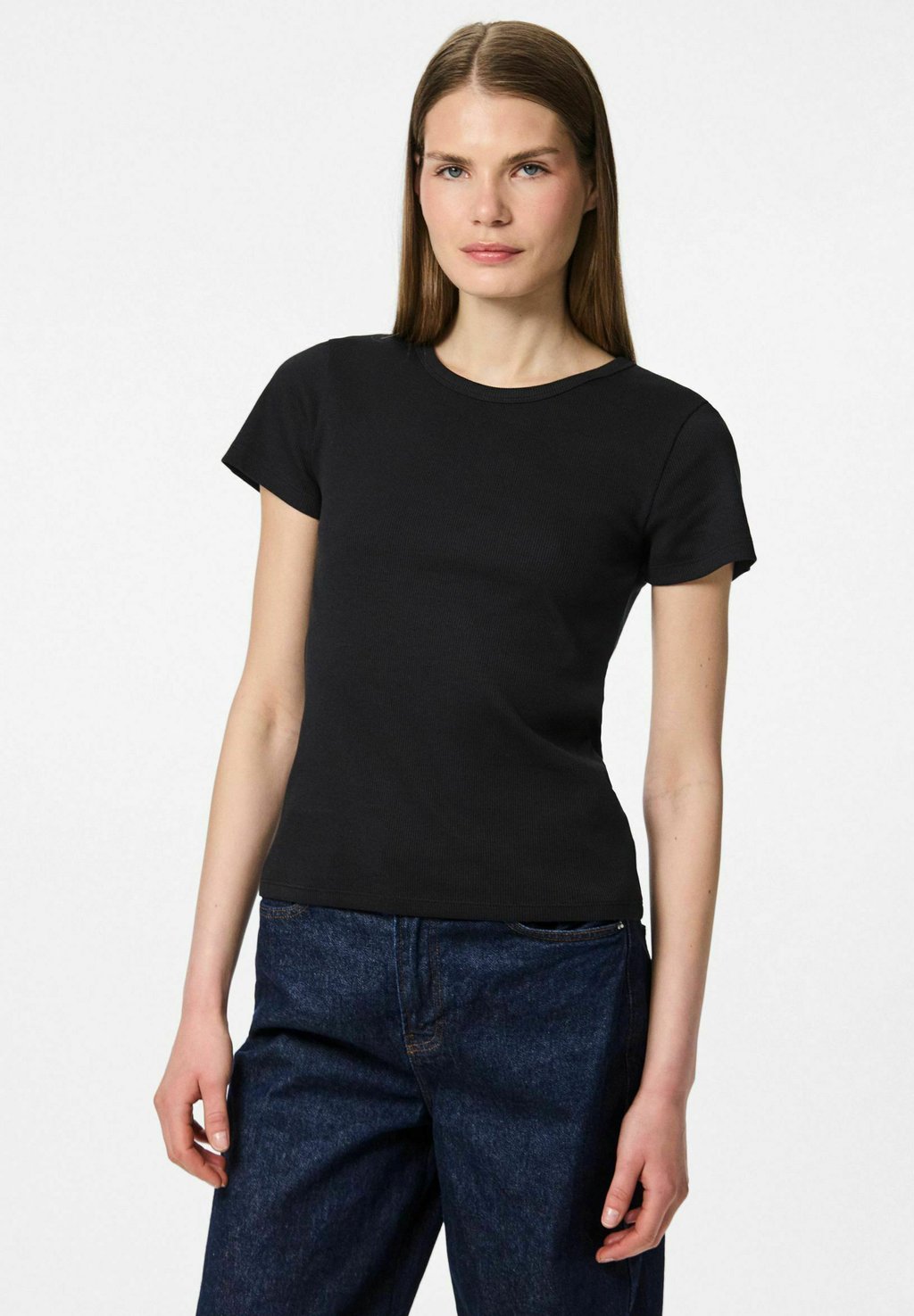 

Базовая футболка PCMAY SS TEE JRS NOOS BC Pieces, цвет Black 1