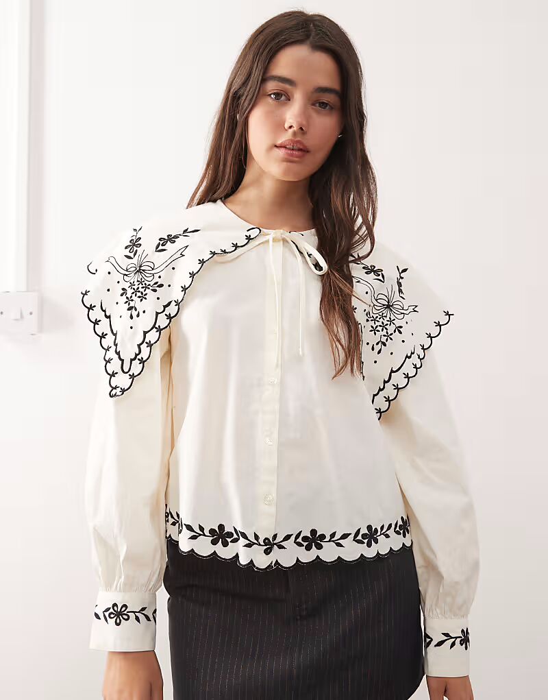 

Рубашка свободного кроя с вышитым воротником кремового цвета Reclaimed Vintage