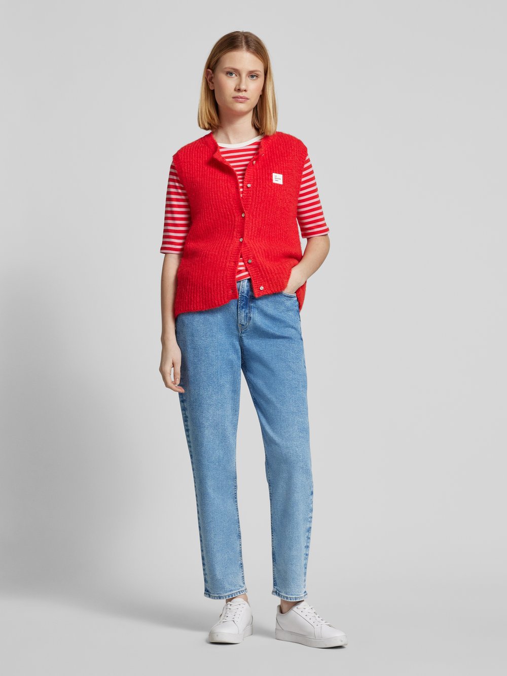 

Джинсы mom fit с 5 карманами, модель «MAIRAA» Armedangels