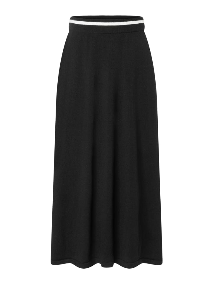 

расклешенная макси-юбка без застежки черного цвета More & More