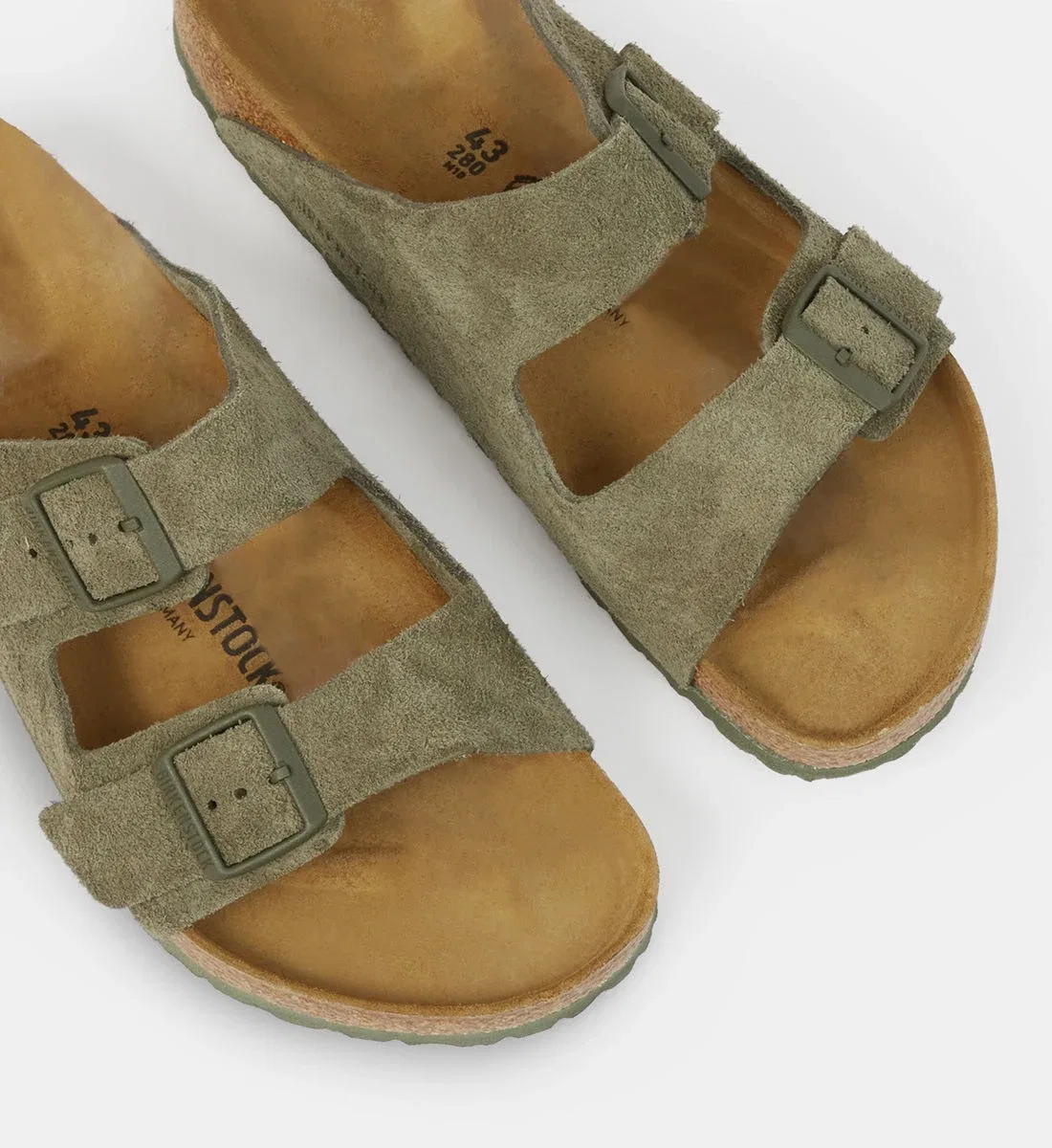 Сандалии Arizona 2 замша BIRKENSTOCK, хаки — фото 4