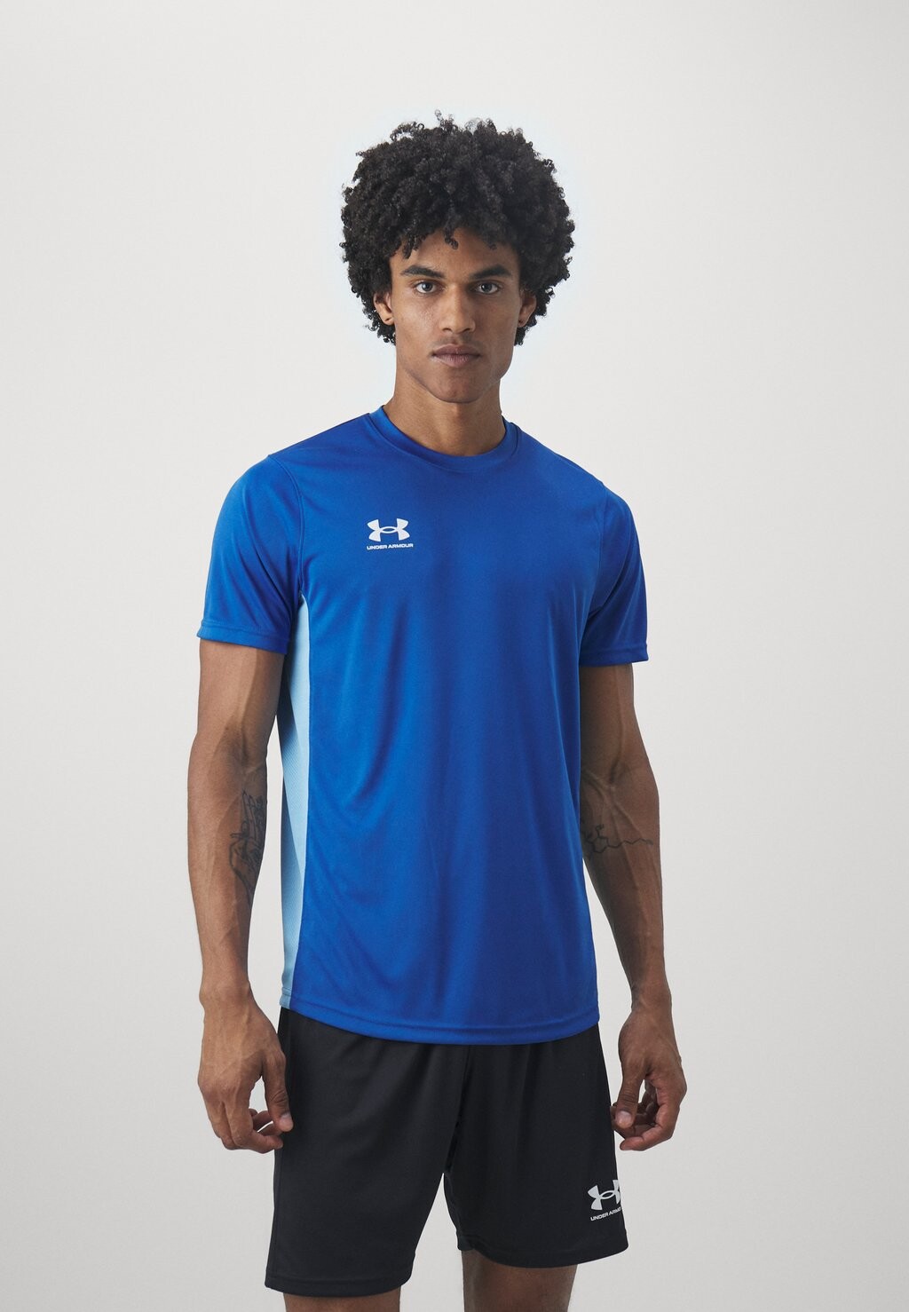 

Спортивная футболка TRAIN Under Armour, синий