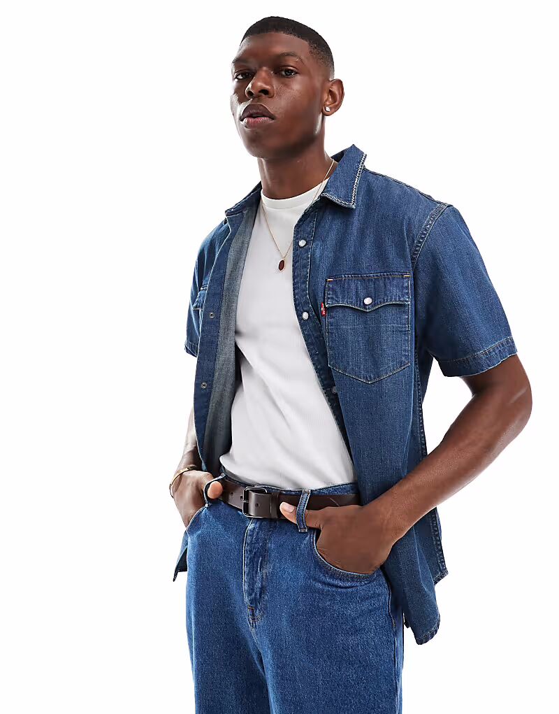

Рубашка джинсовая Levi's свободного кроя с короткими рукавами и вышивкой на спине, средневыбеленная