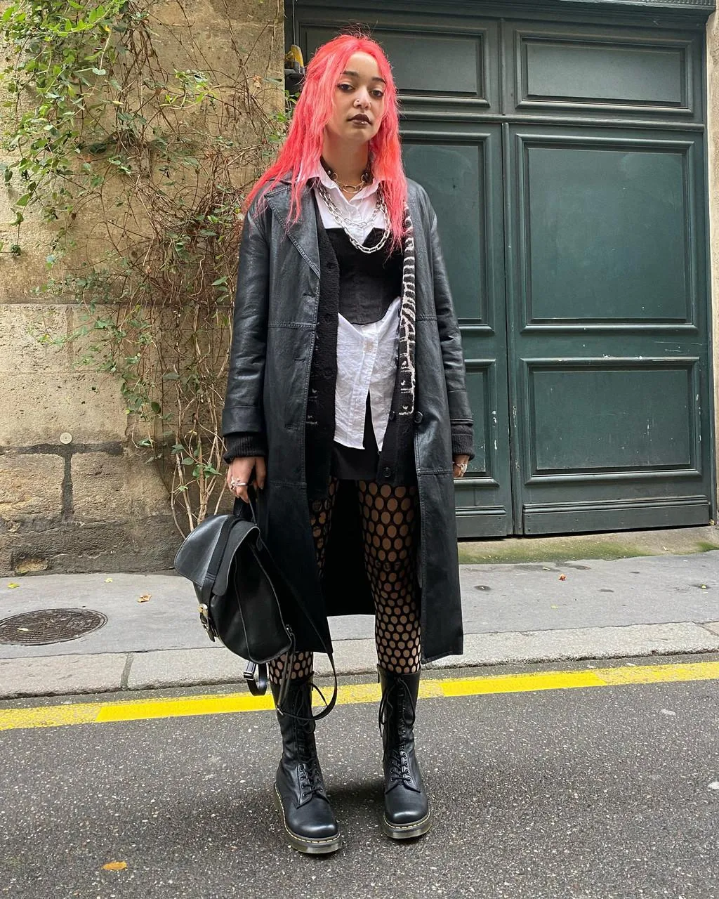 Ботинки женские Dr. Martens 1B99 Virginia до середины икры, черный — фото 4