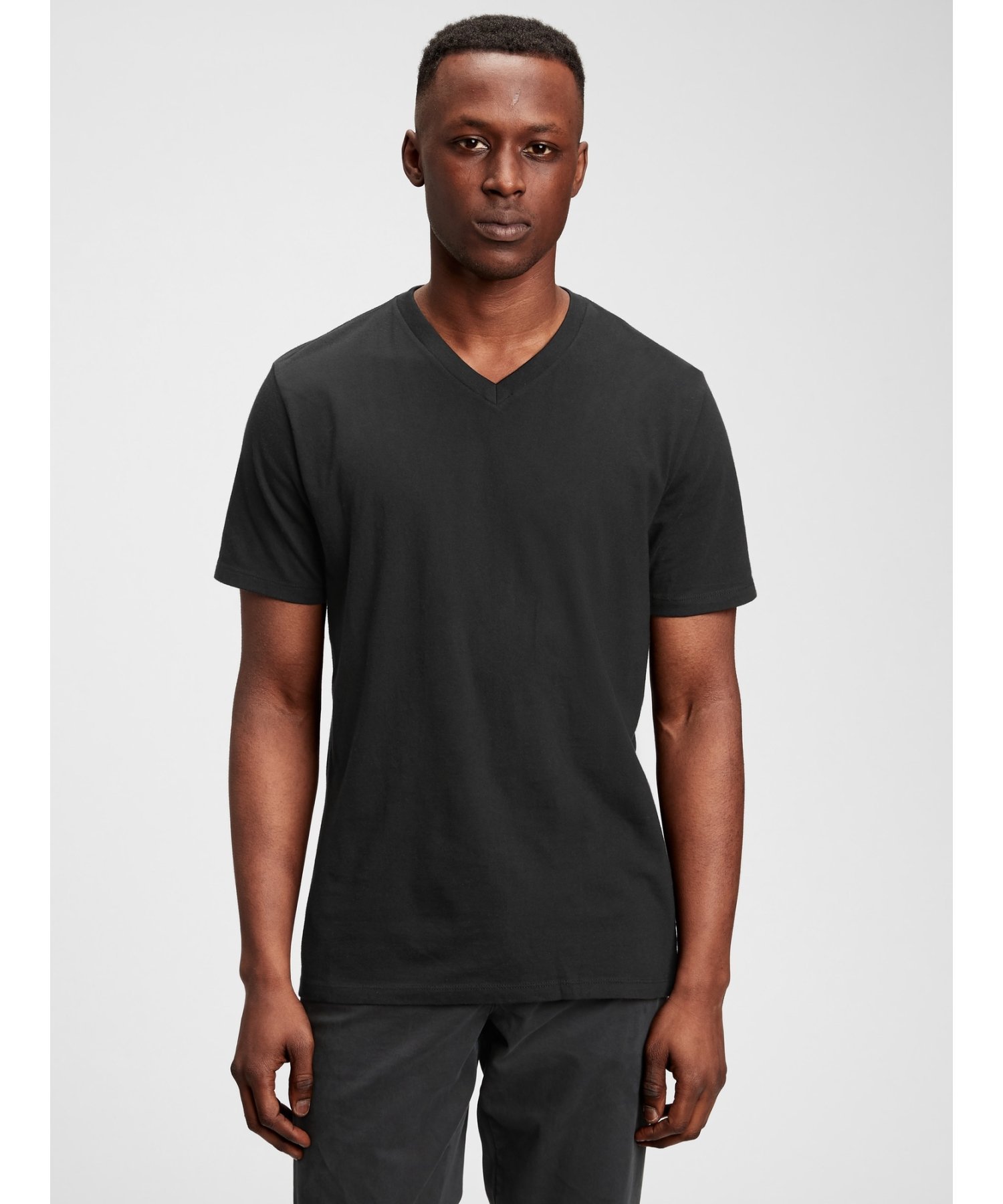 (M) Стандартная футболка с V-образным вырезом GAP, TRUE_BLACK — фото 4