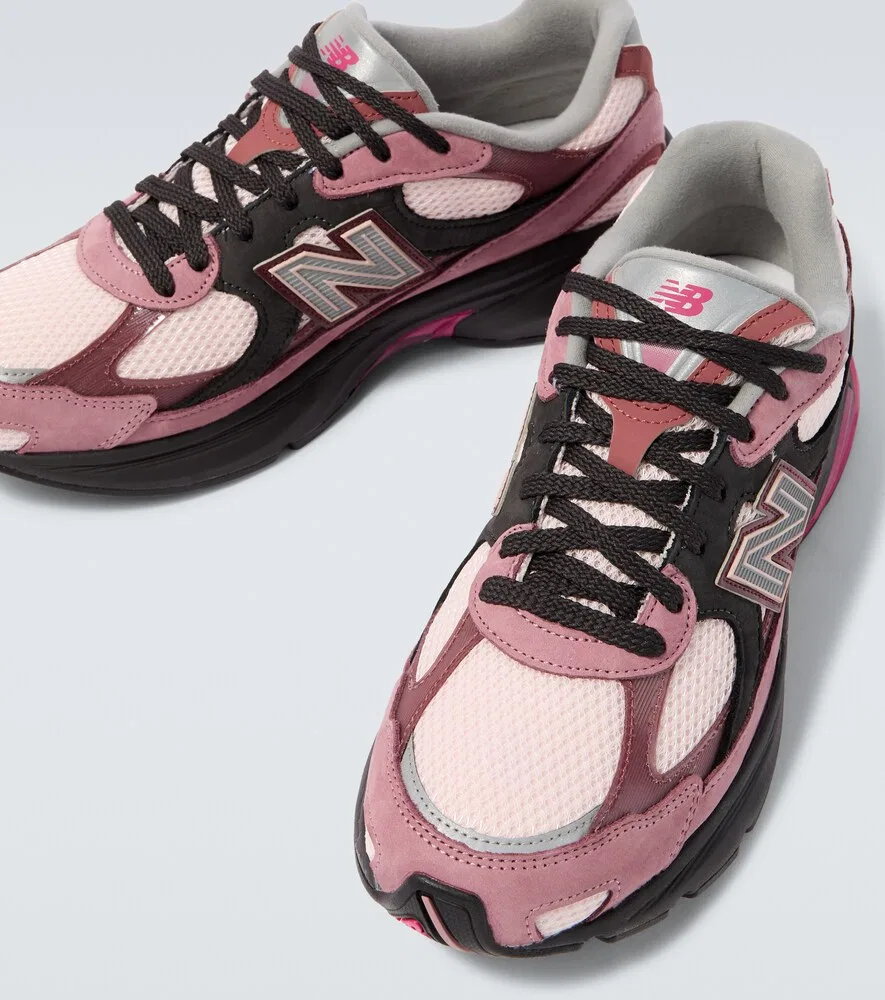 Кроссовки ABZORB 2010 с замшевой отделкой New Balance, розовый — фото 3