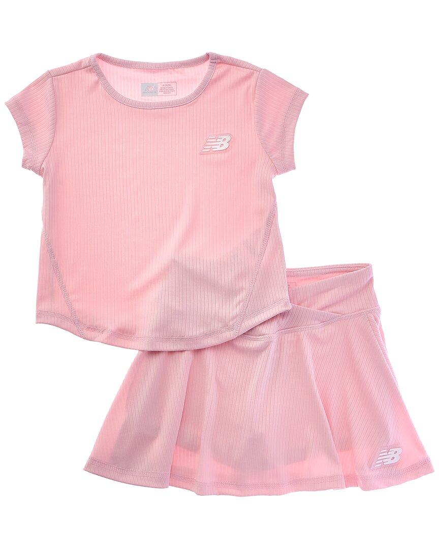 

Комплект New Balance из двух предметов: футболка в рубчик и самокат, розовый