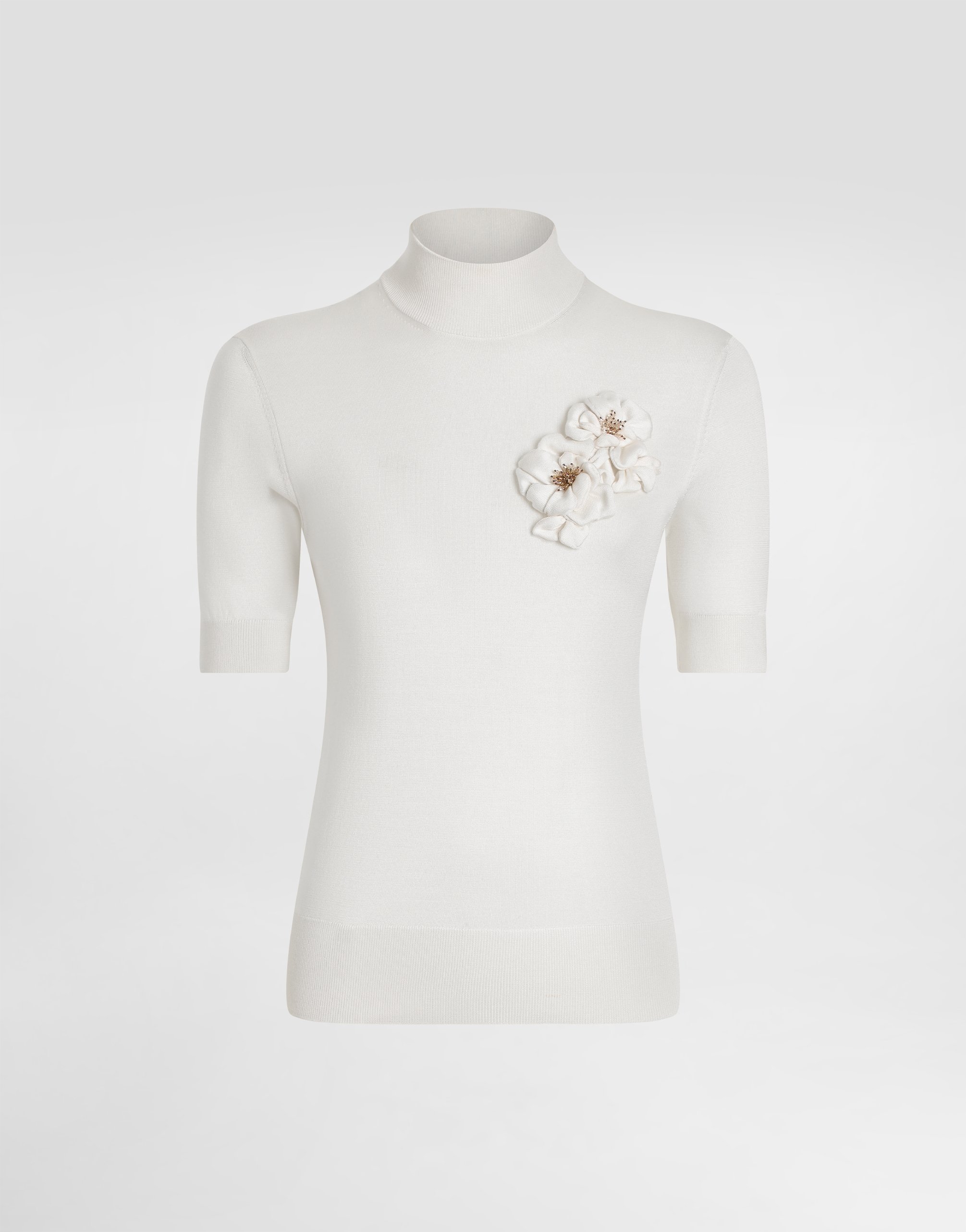 

Шелковый пуловер с брошью-цветком Dolce & Gabbana, белый