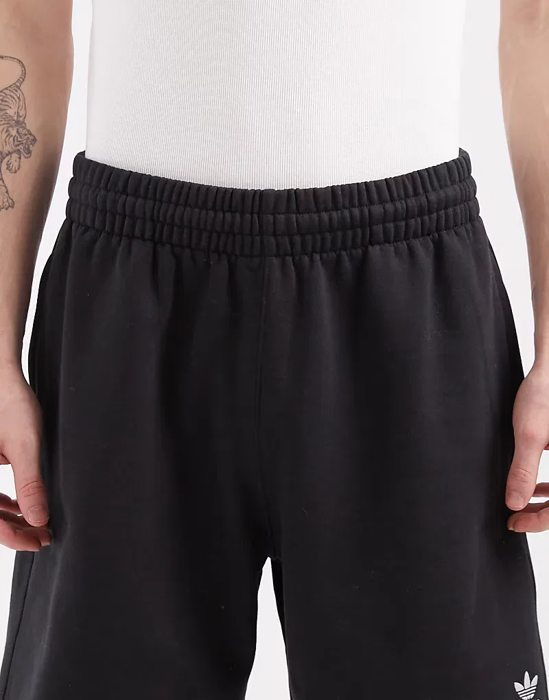 Шорты Adidas Originals Trefoil Essentials, черный — фото 4