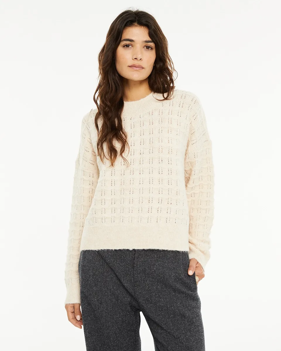 

Женский джемпер с круглым вырезом и структурной вязкой System Action, бежевый