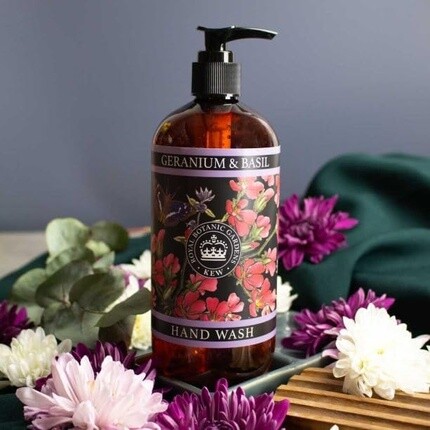 Веганское мыло для мытья рук с геранью и базиликом Kew Gardens 500 мл The English Soap Company — фото 3