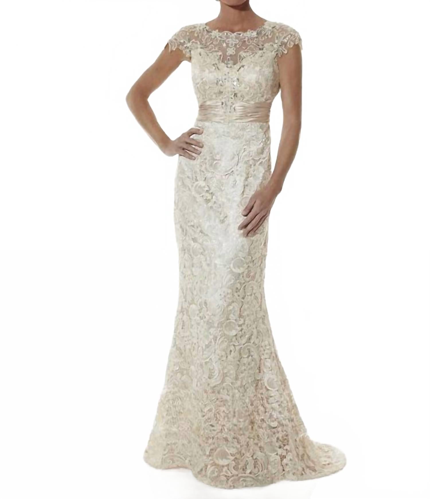 

Christina Wu Платье с плиссированной талией и короткими рукавами, цвета шампанского