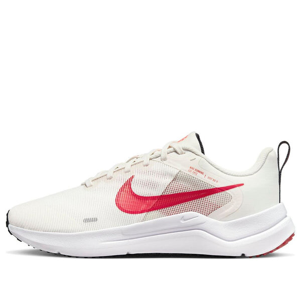 Кроссовки дауншифтер 12 Nike, белый