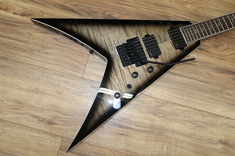 

Электрогитара Dean Vengeance V 2023 - Charcoal Burst Flame