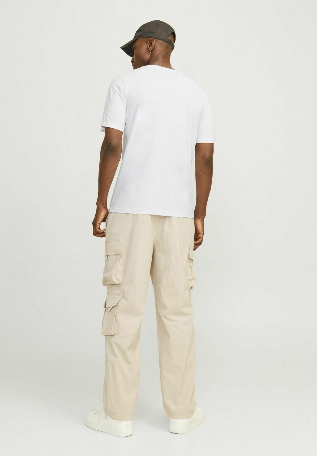 

Футболка с принтом LOGO RUNDHALS Jack & Jones, белый