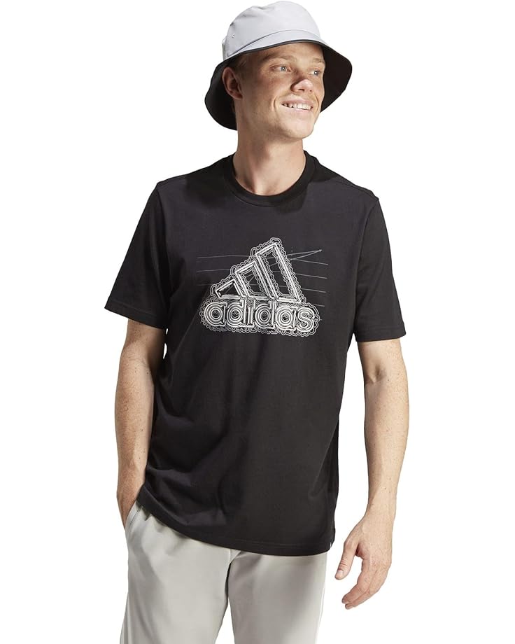 

Футболка adidas Growth Badge Graphic Tee, черный