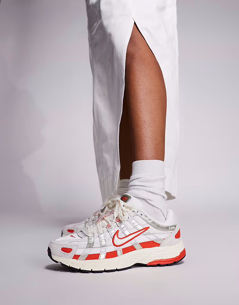 Кроссовки Nike P-6000 в кремово-белом и красном цветах