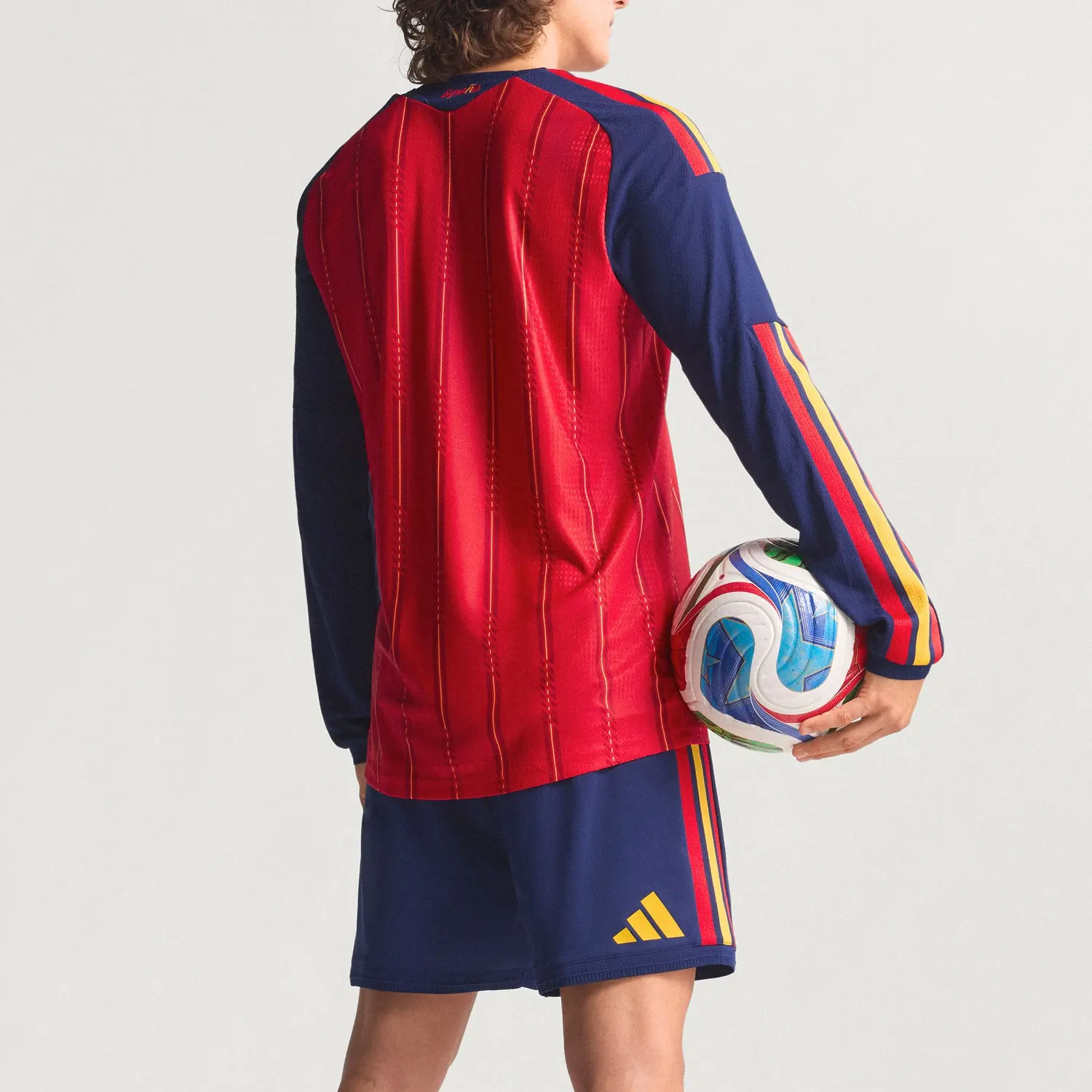 Испания 26 HOME AUTHENTIC JERSEY Футбольная майка мужская Adidas, красный — фото 3