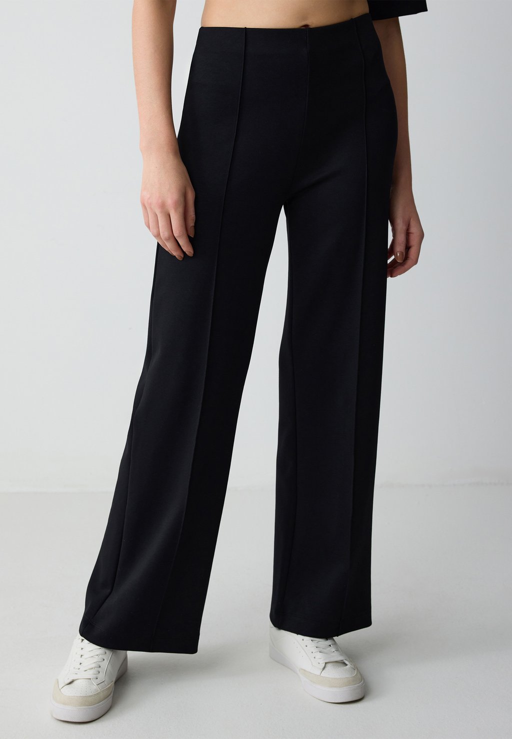 

Брюки HIGH WAIST WIDE LEG Jimmy Key, черный
