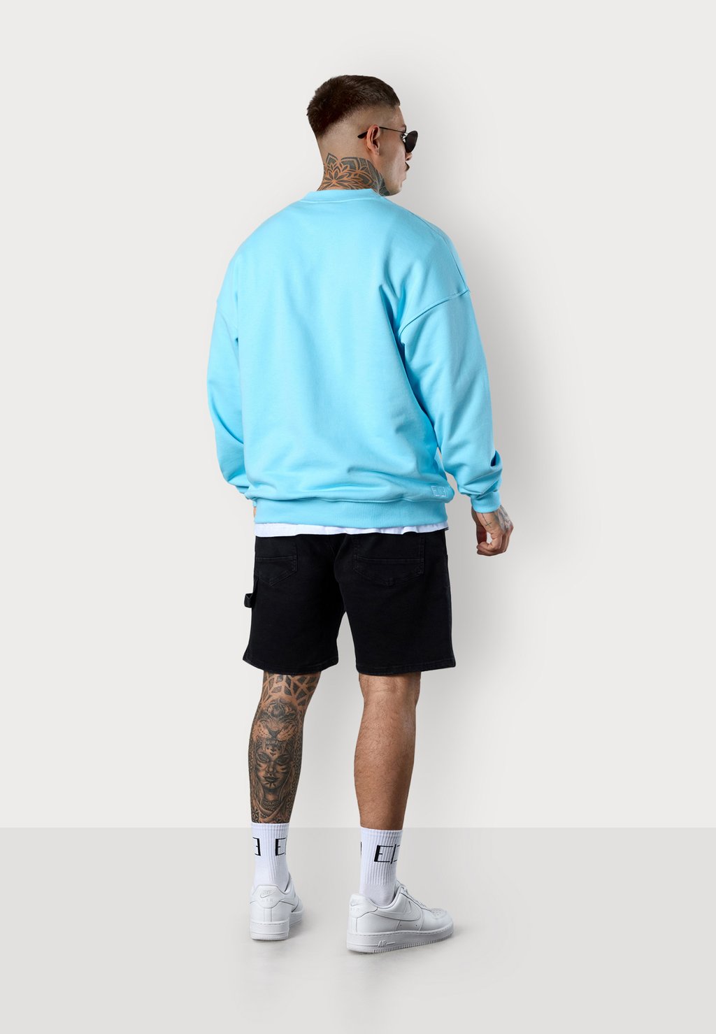 

Толстовка DISCREET OVERSIZED ESTEEM, светло-голубой