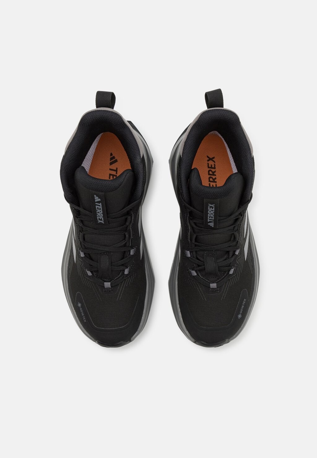 

Походная обувь TRAILMAKER 2 MID GTX adidas, черный