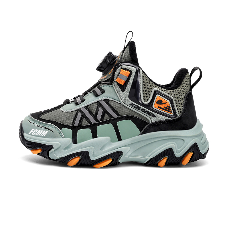 

Низкие детские кроссовки для повседневной жизни FCMM, черный/зеленый