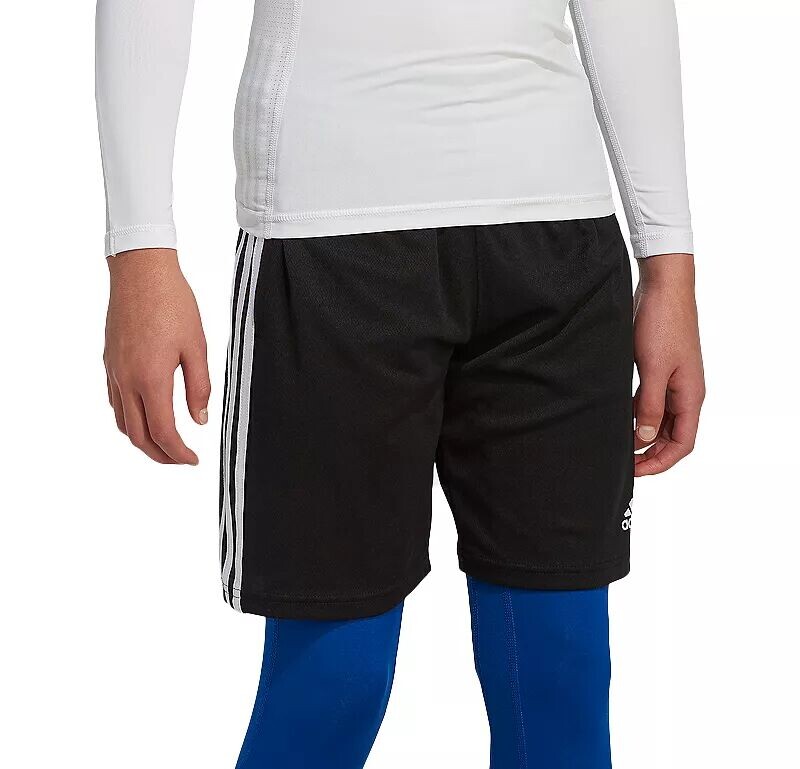 

Классические шорты с тремя полосками Adidas для мальчиков, черный