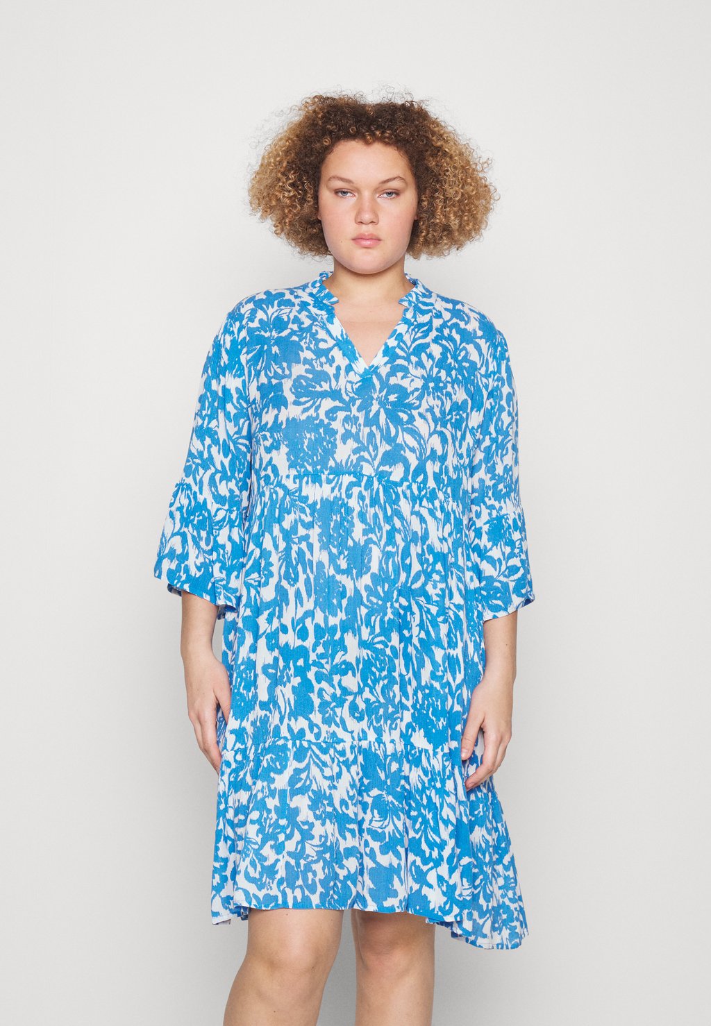 

Повседневное платье AMI DRESS Kaffe Curve, синий
