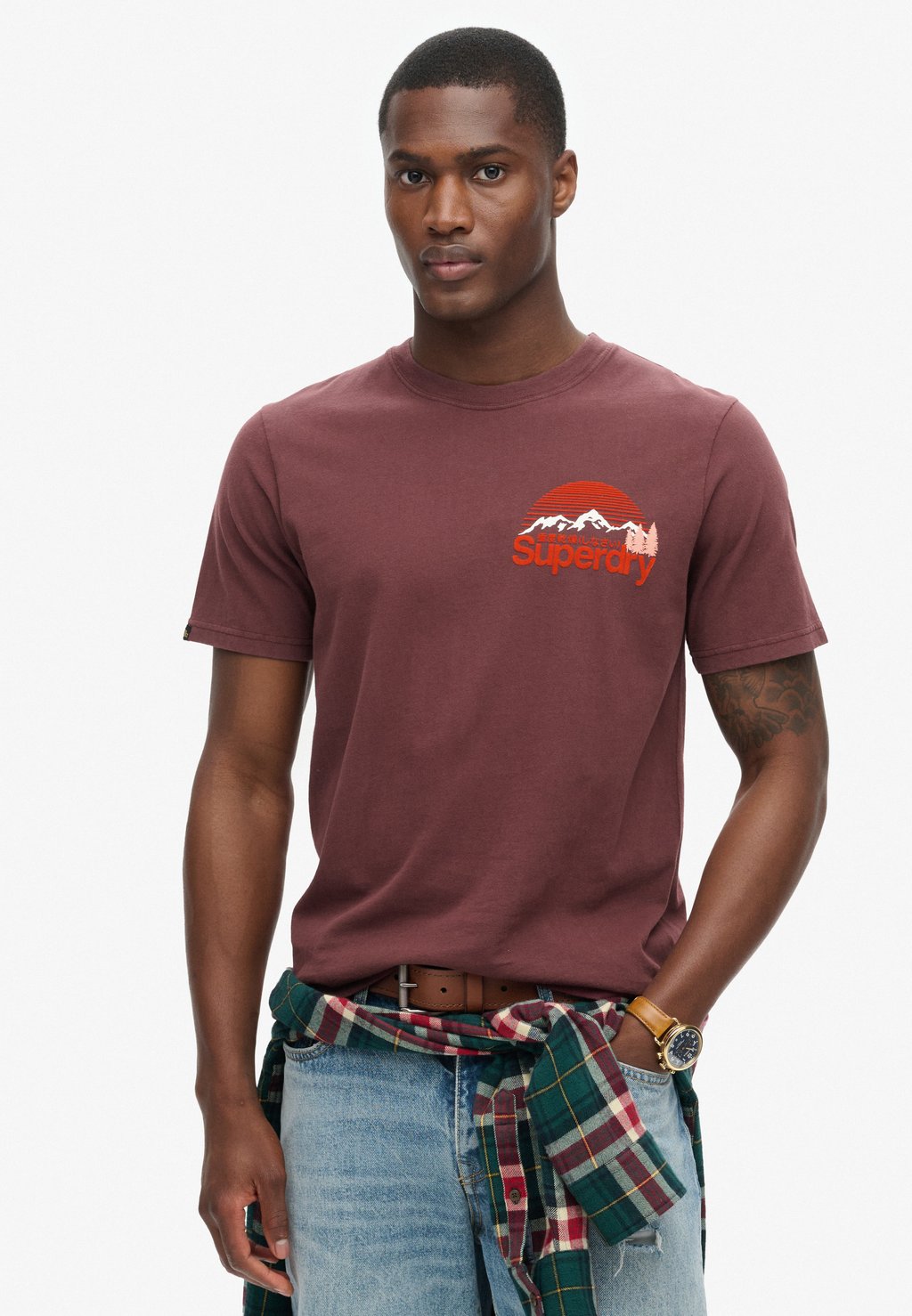 

Футболка с принтом GREAT OUTDOOR CHEST GRAPHIC Superdry, коричневый