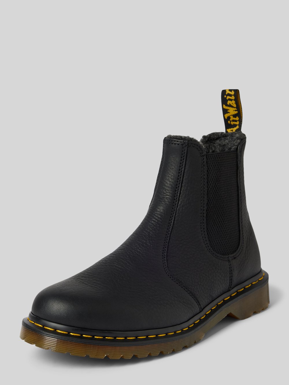 

Кожаные ботинки с эластичными вставками и этикеткой Dr. Martens, черный