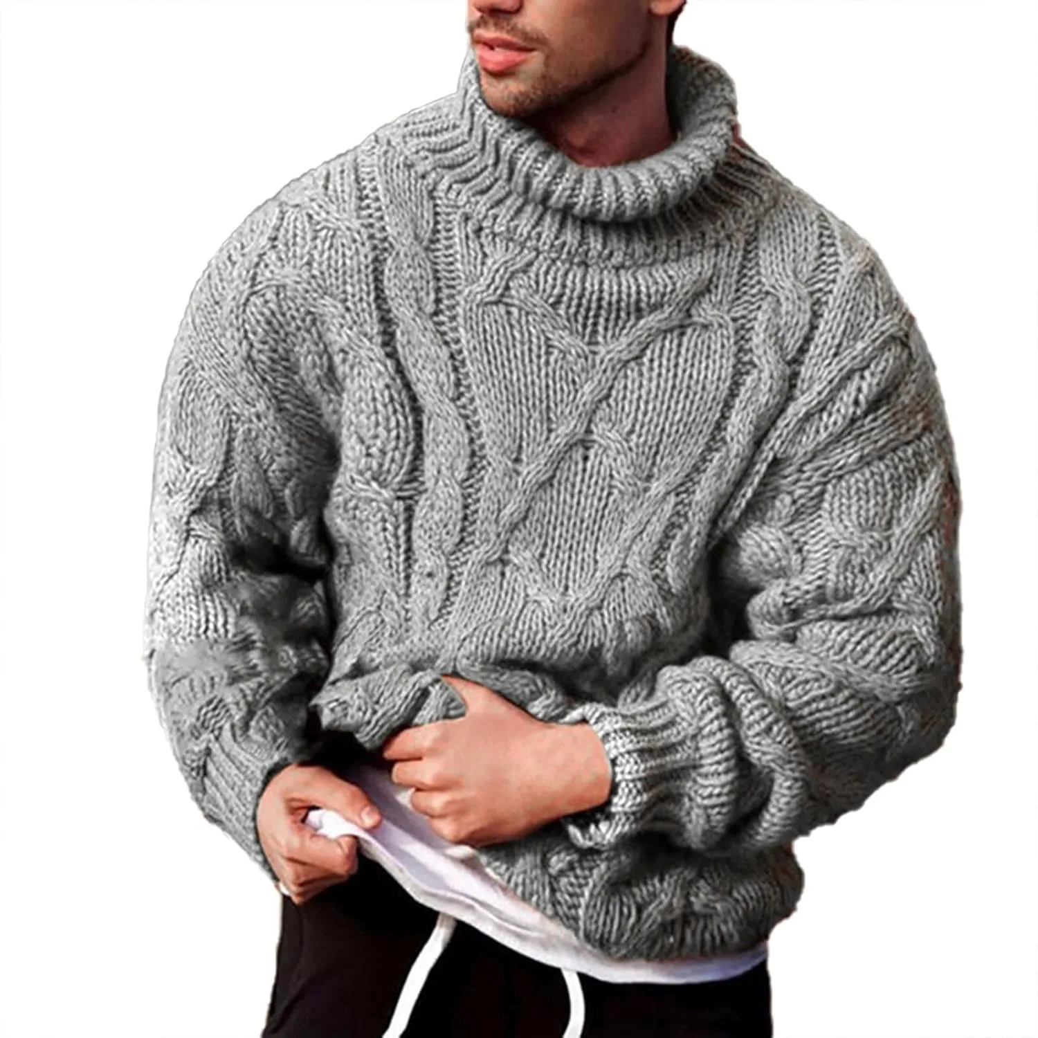 

Мужской свитер с кабельной вязкой и воротником-стойкой