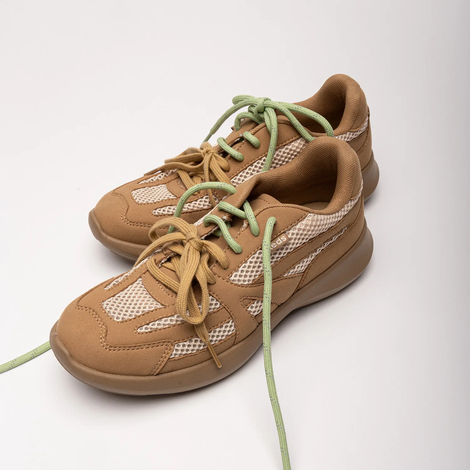 Мужские коричневые низкие кроссовки Dear от Keds