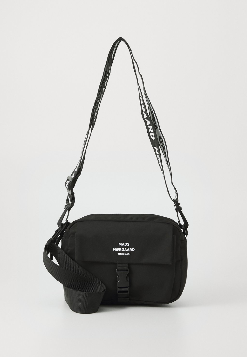 

Сумка через плечо TIAN FAE BAG UNISEX Mads Nørgaard, черный