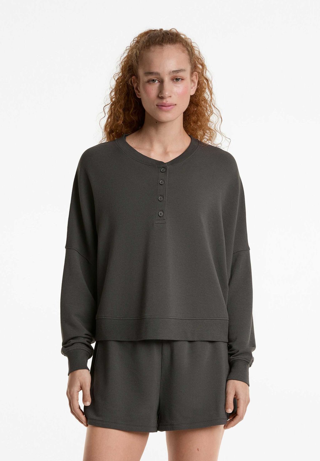 

Толстовка SOFT-TOUCH BUTTONED OYSHO, темно-серый