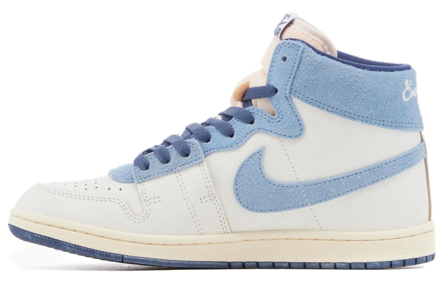 

Nike Jordan Air Ship PE SP для каждой игры