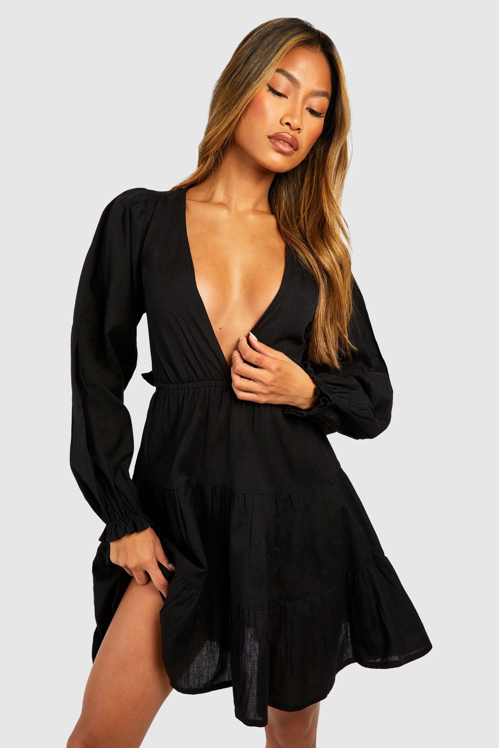 

Платье многоярусное Boohoo с глубоким вырезом, черный