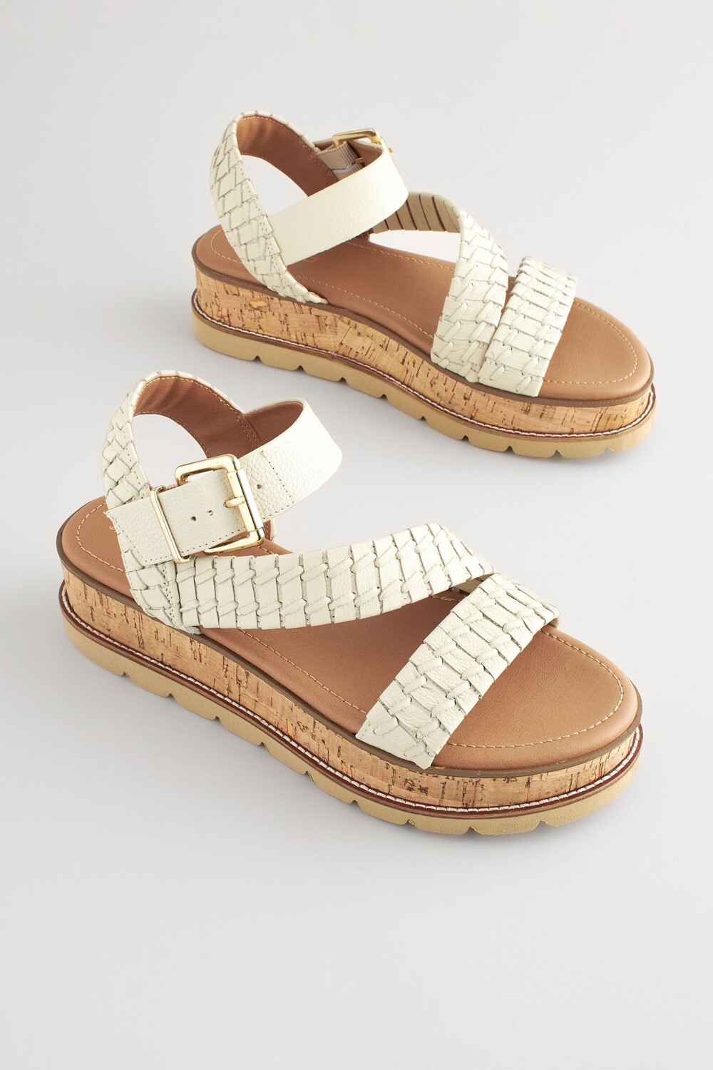 Сандалии Forever Comfort из пробковой кожи на плоской подошве Next, белый