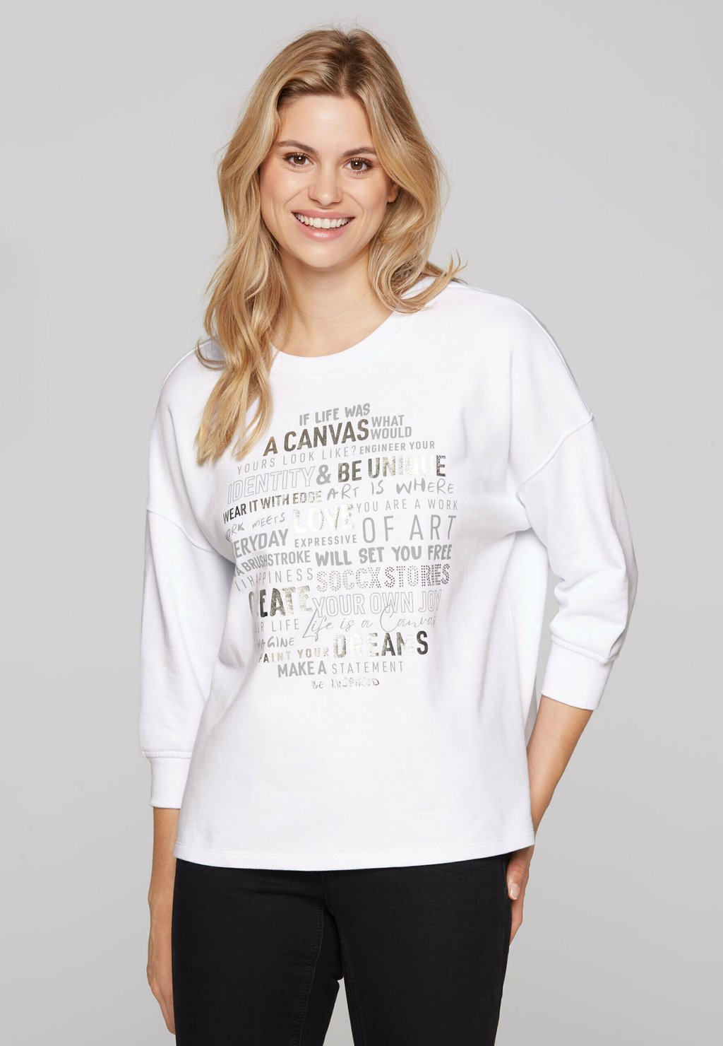 

Толстовка MIT WORDING PRINT UND 3/4-ARM Soccx, белый