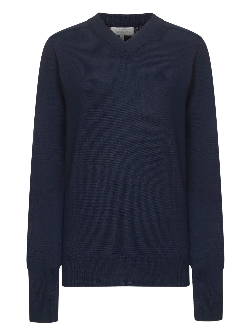 

Свитер Inverness с V-образным вырезом Studio Nicholson, синий