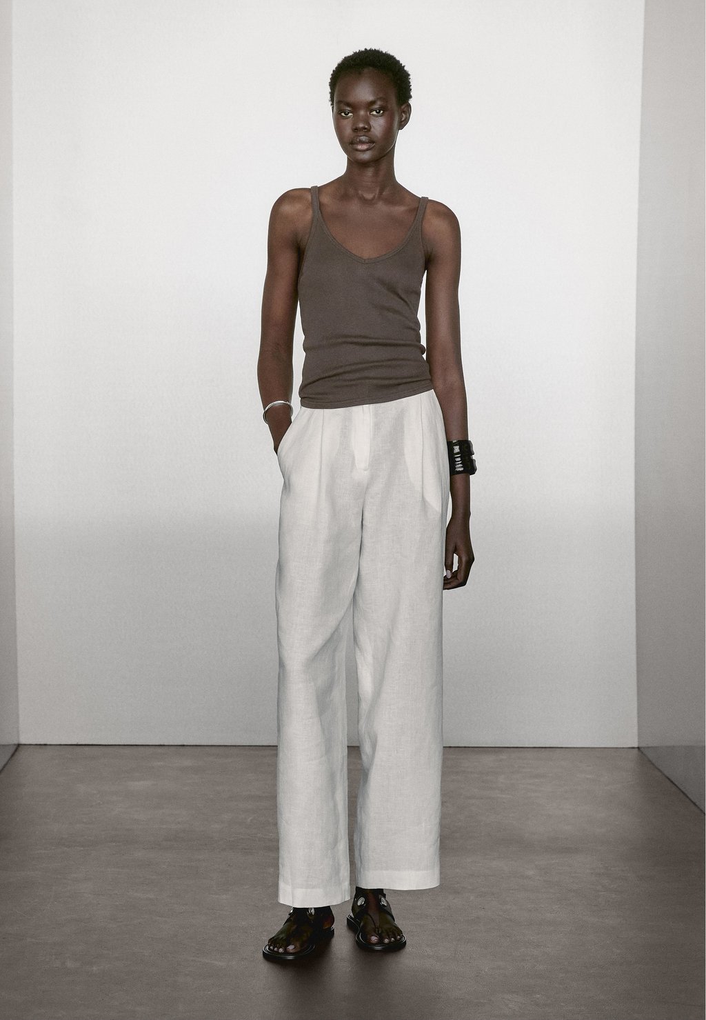 

Топ TANK Massimo Dutti, темно-коричневый